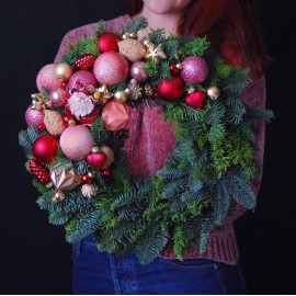 Праздник к нам приходит 