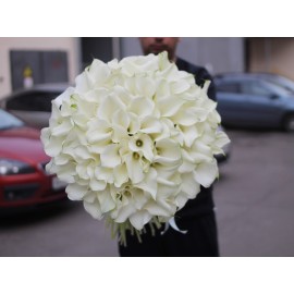 101 белая калла высотой 70 см.