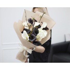 Каллы в восточном стиле