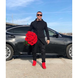 29 красных гербер