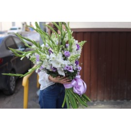 И целого мира мало!