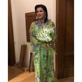 35 веток белой матиоллы