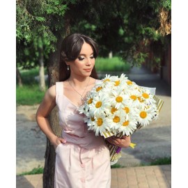 51 крупная ромашка