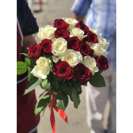 Красно-белая прилюдия