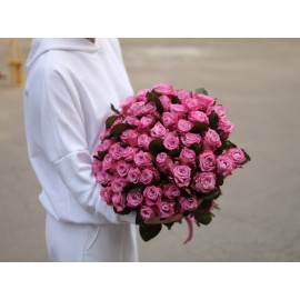 Темно-сиреневые розы поштучно от 19 штук