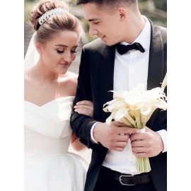 19 белоснежных калл